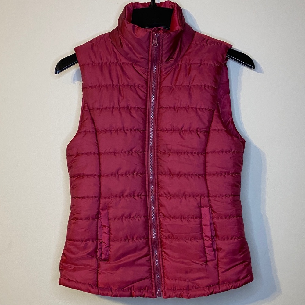 Rue21 Women's Quilted Puffer Vest - Red Size M